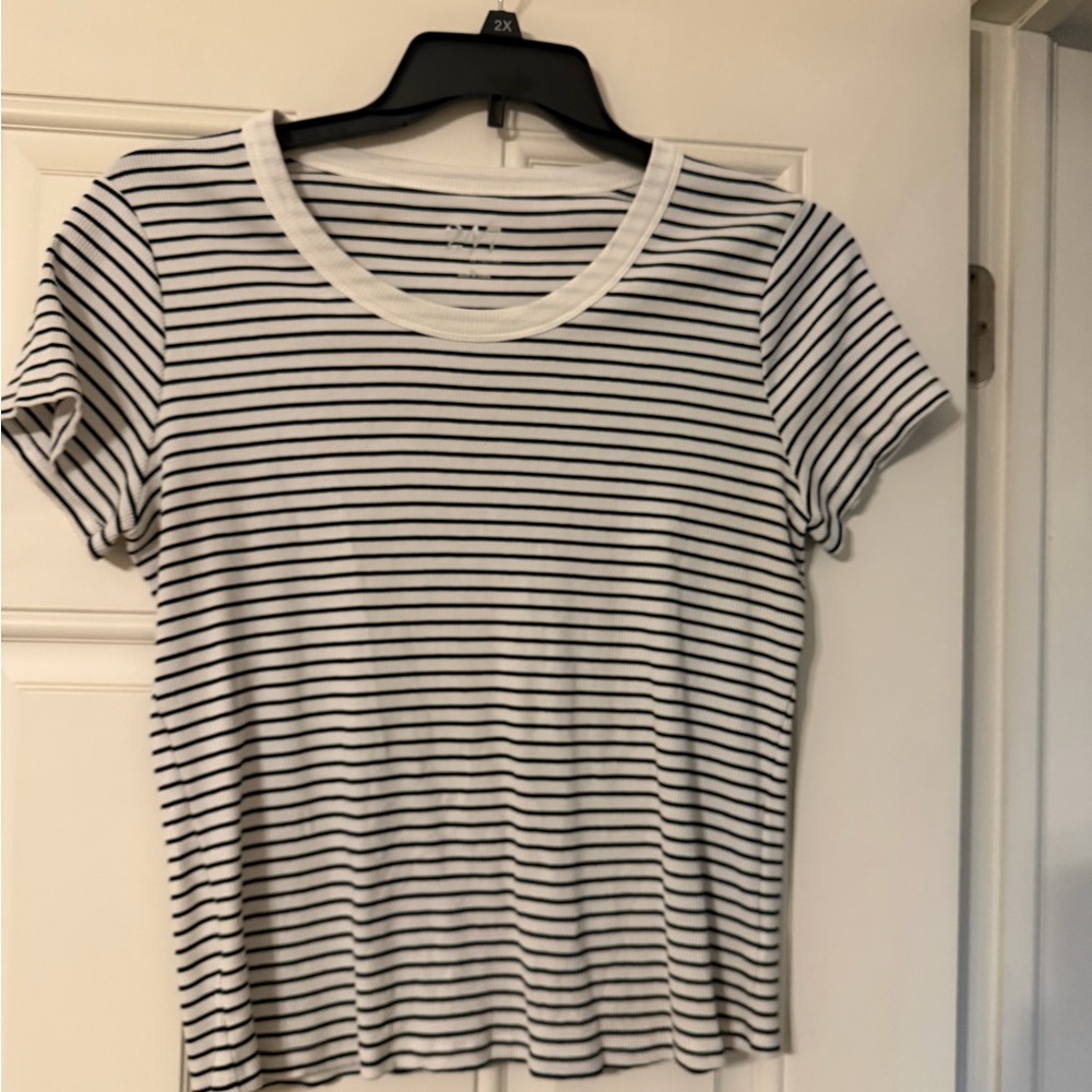Maurices Black and White Striped Short Sleeve Tee